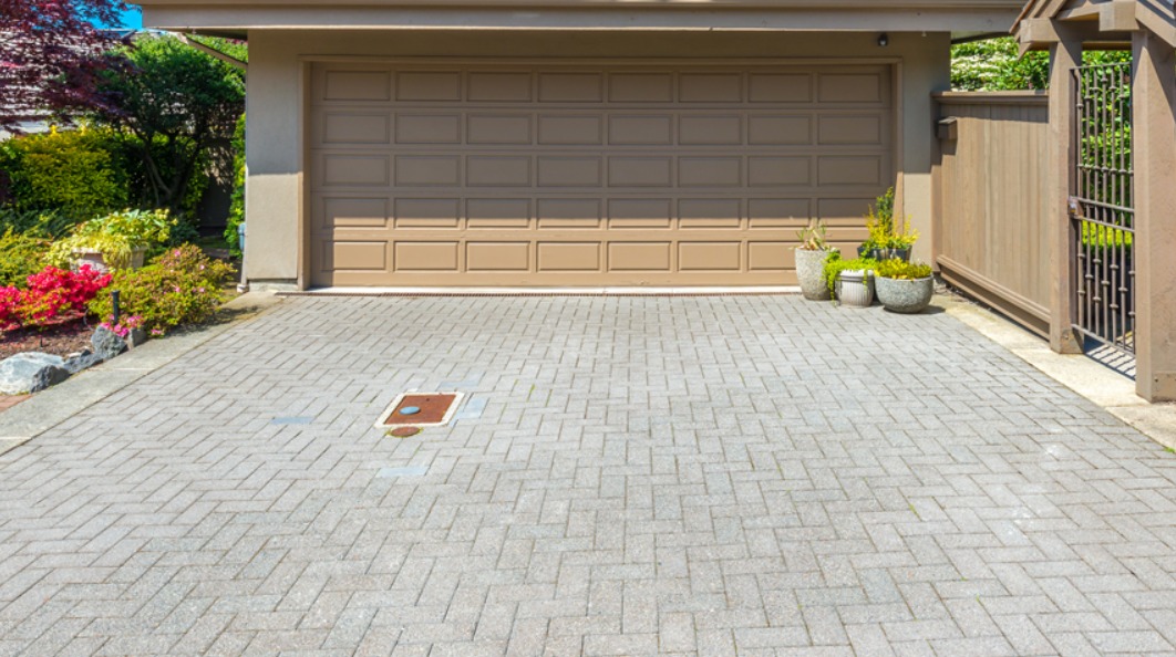 Allée garage pavé moderne : idées et astuces